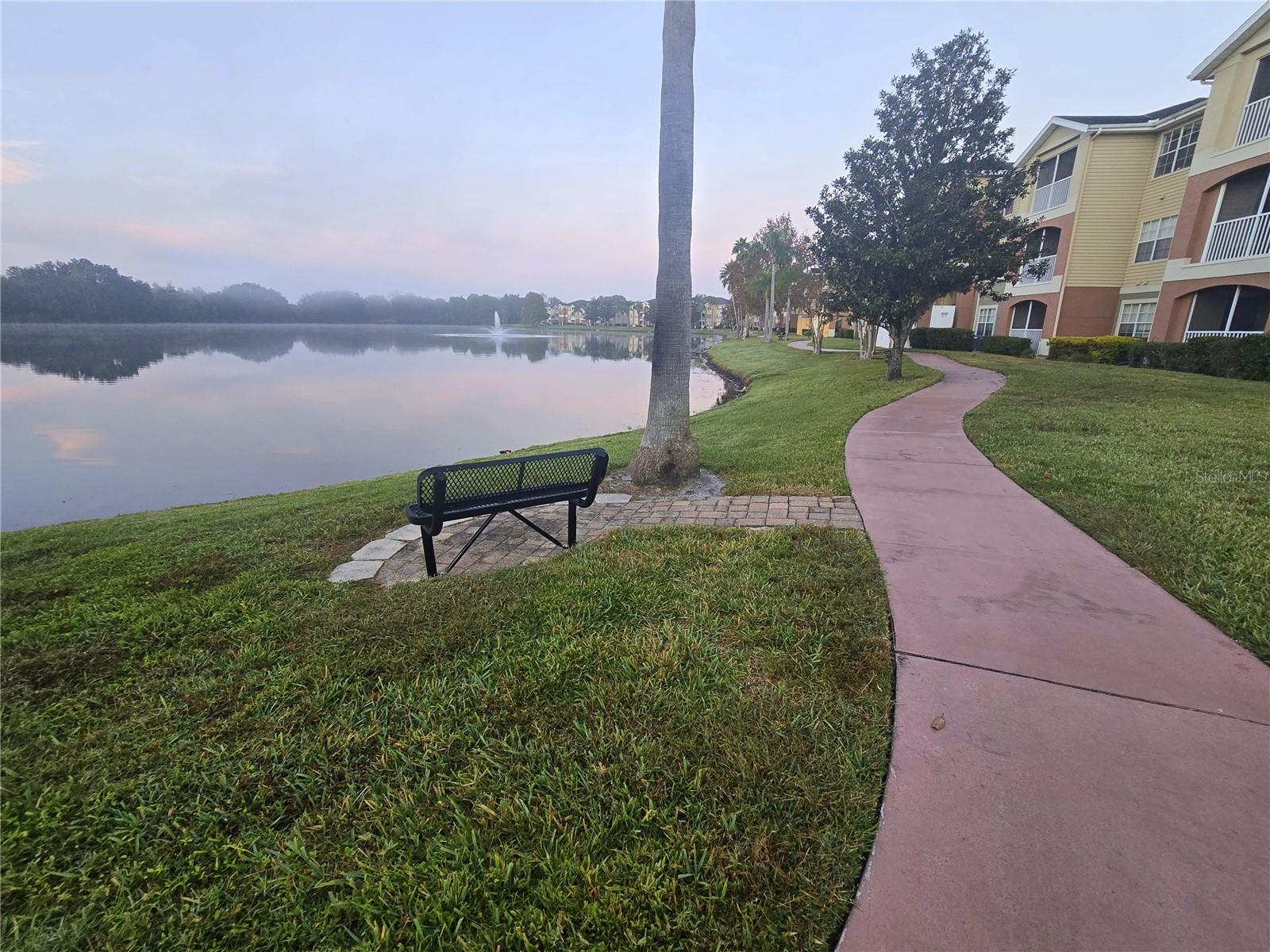 VILLAS AT LAKESIDE A CONDO - Residential