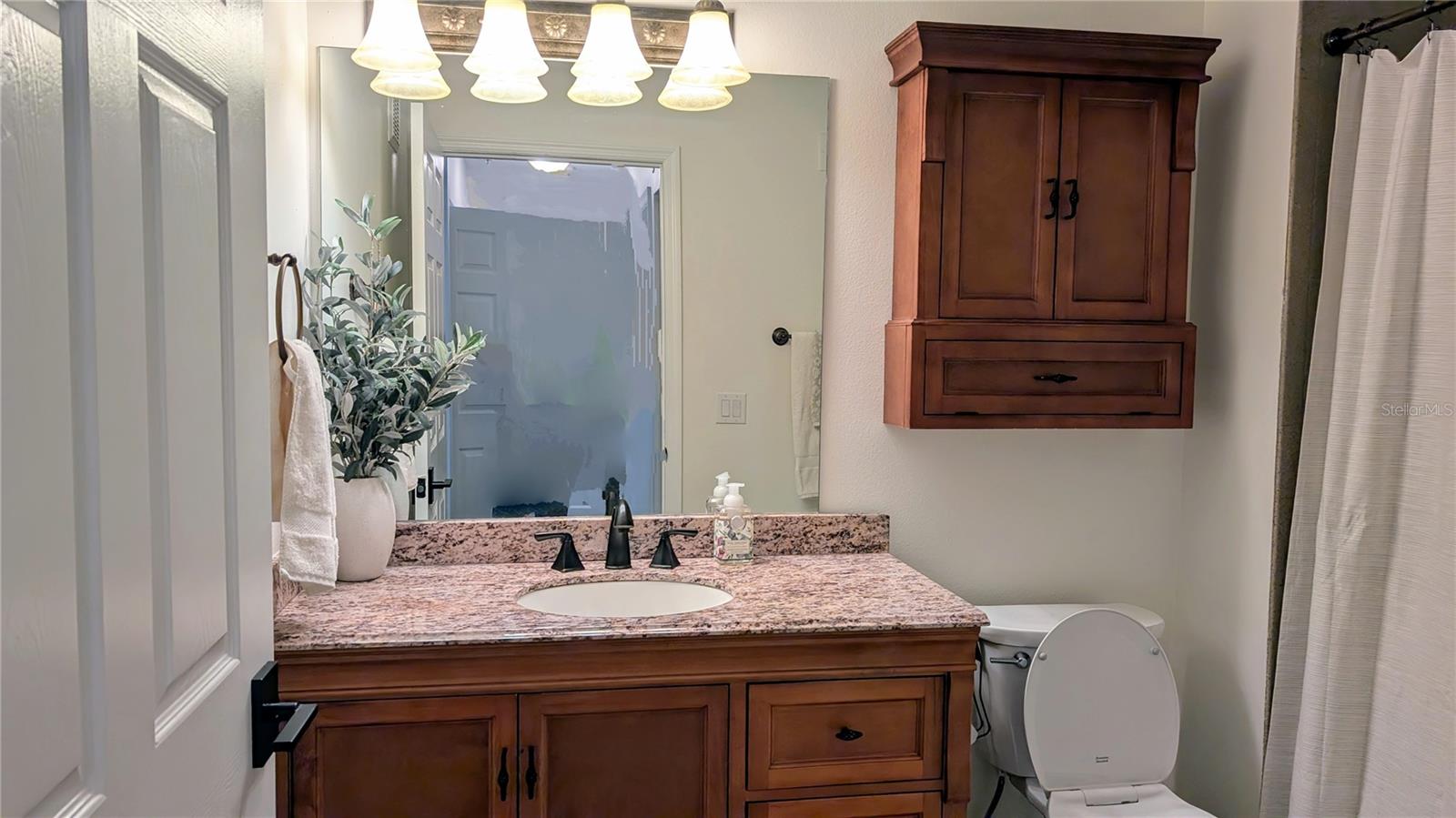 VILLAS AT LAKESIDE A CONDO - Residential