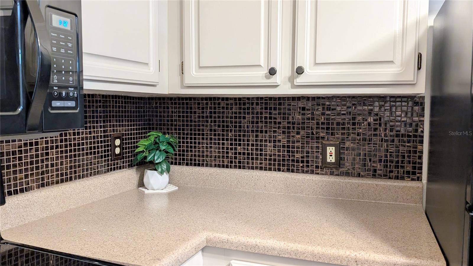 VILLAS AT LAKESIDE A CONDO - Residential