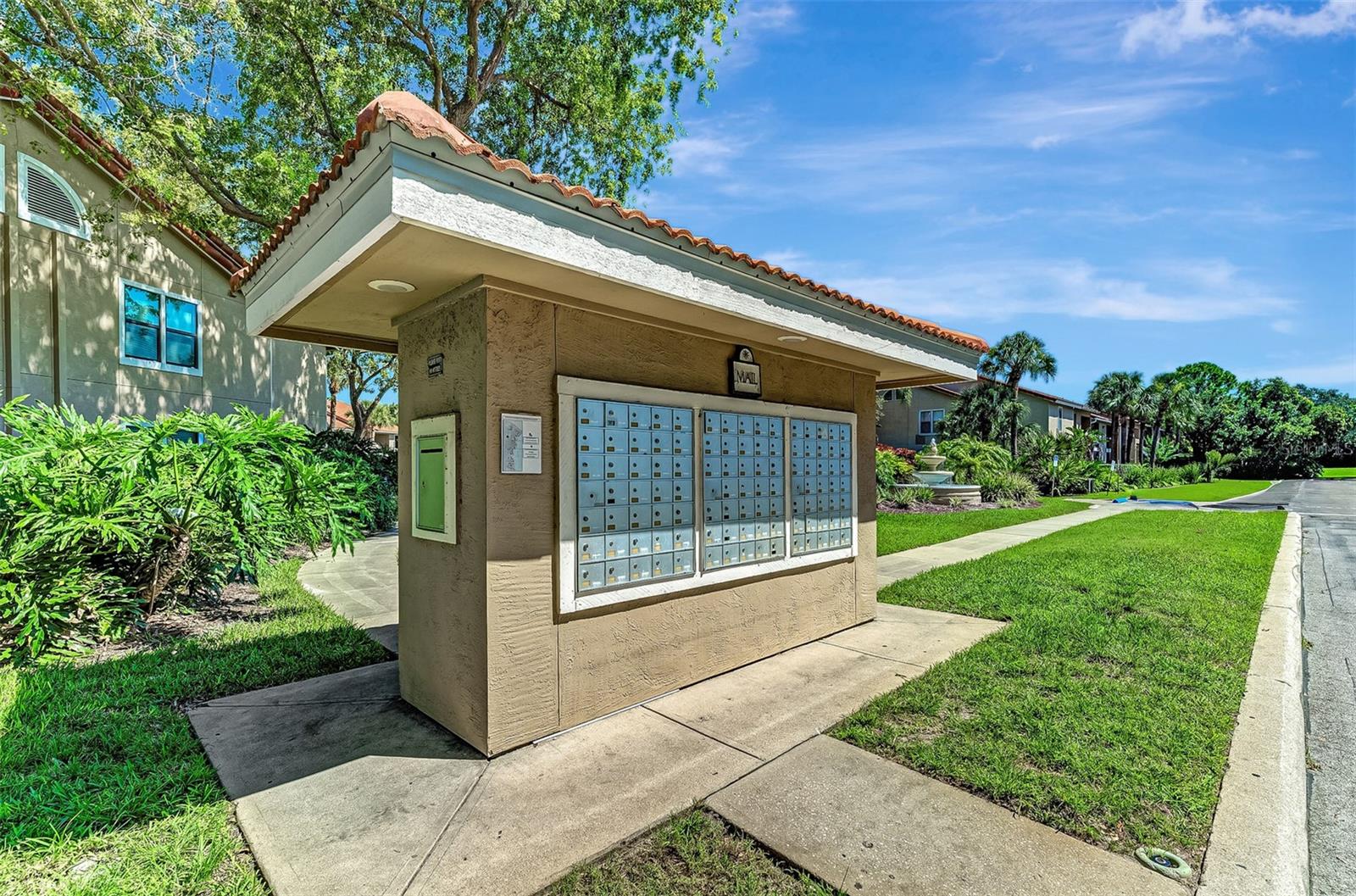 VINTAGE GRAND - Residential