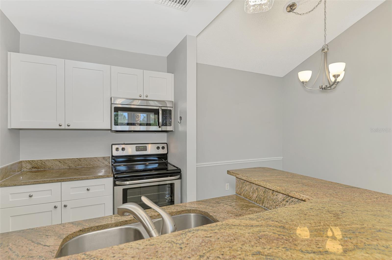 VINTAGE GRAND - Residential