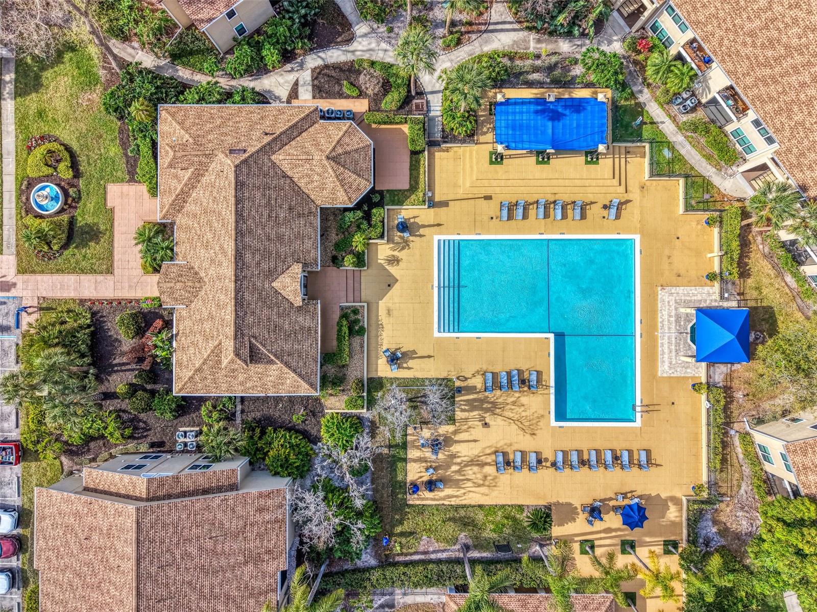 VINTAGE GRAND - Residential