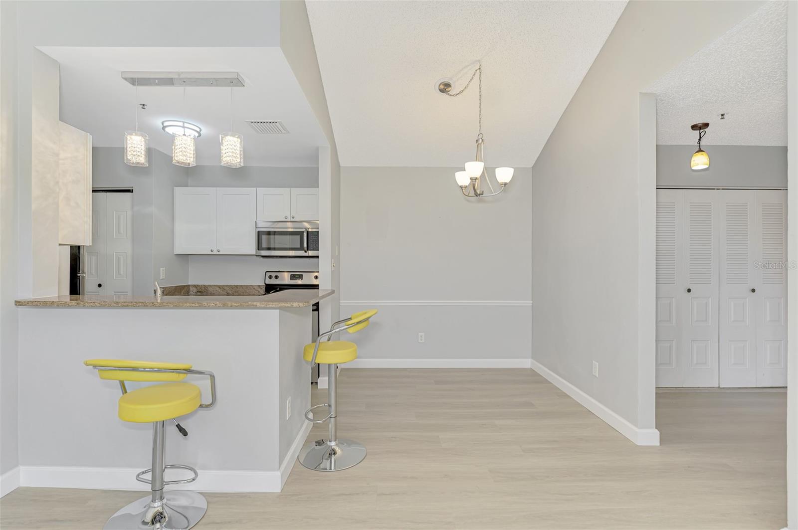 VINTAGE GRAND - Residential