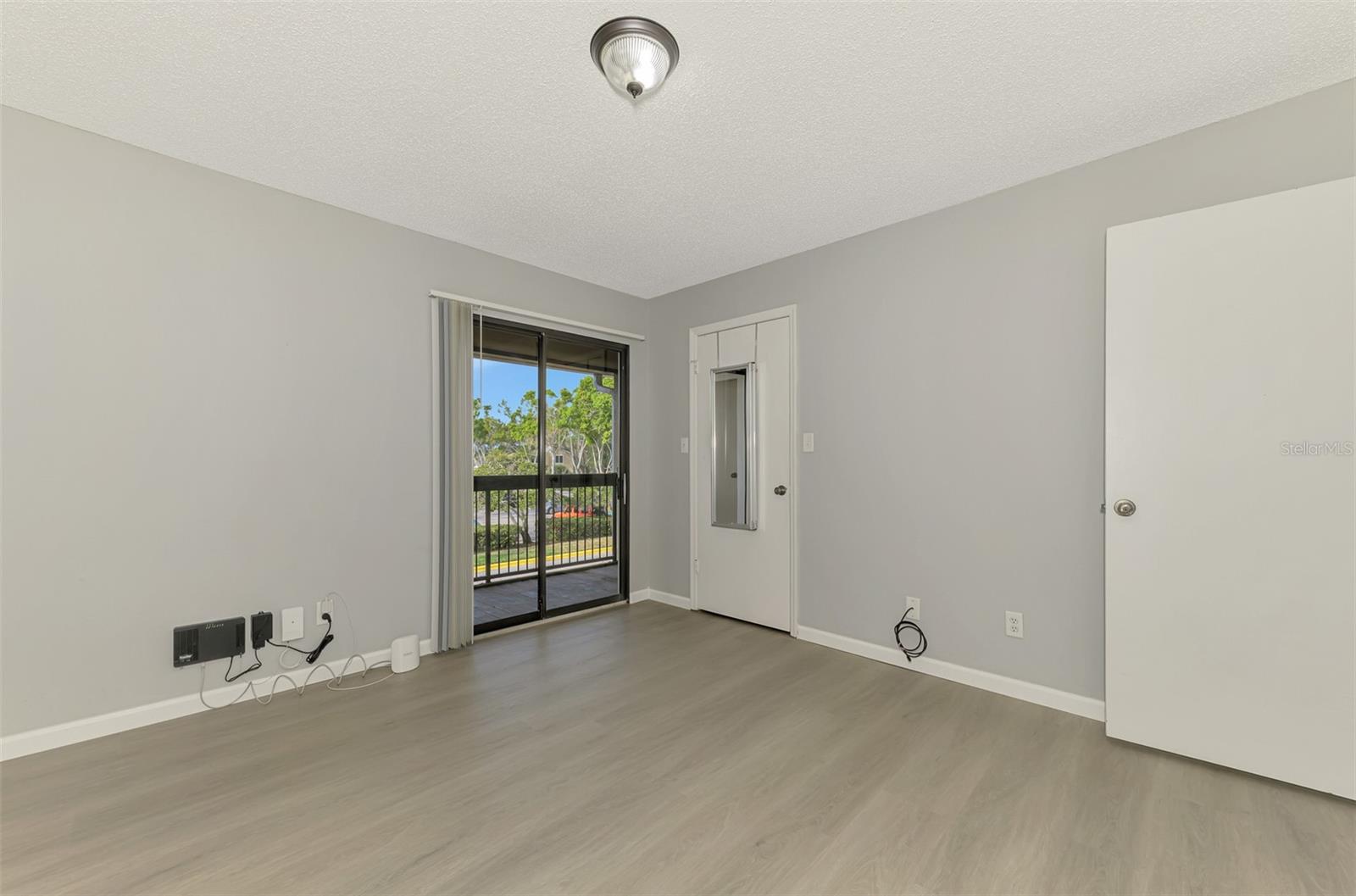 VINTAGE GRAND - Residential