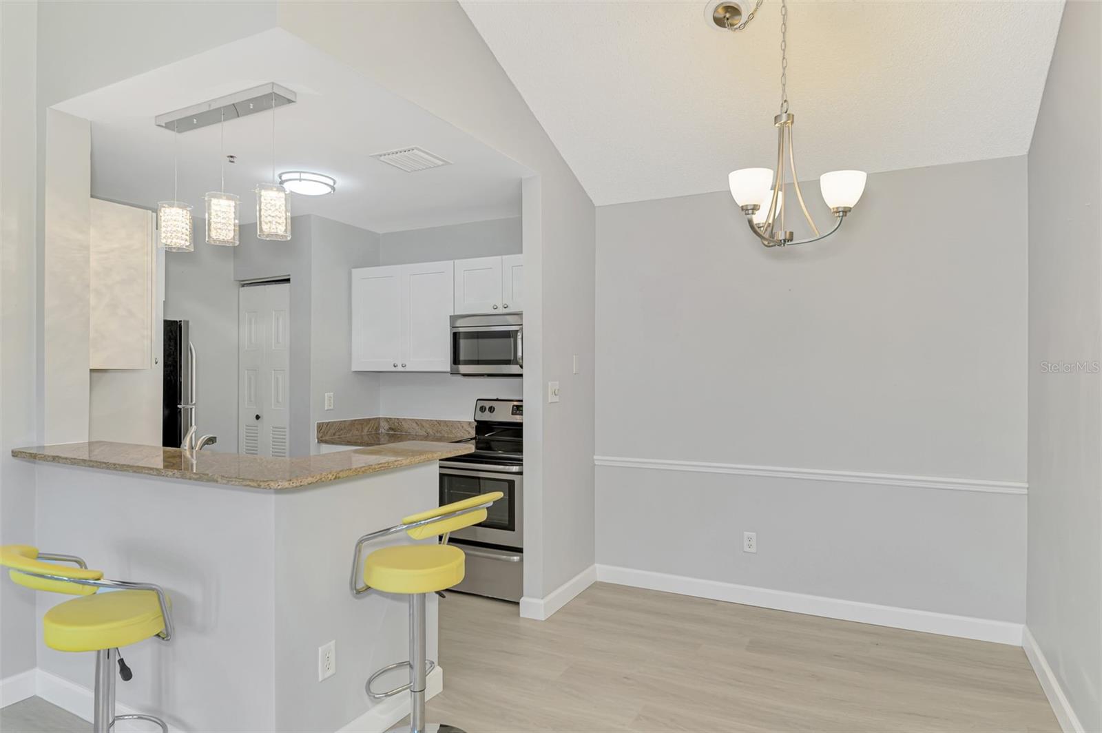 VINTAGE GRAND - Residential