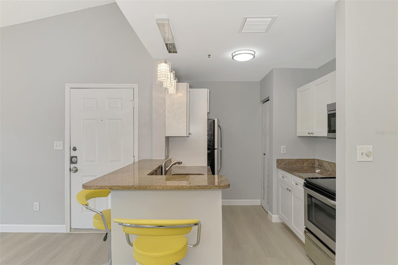 VINTAGE GRAND - Residential