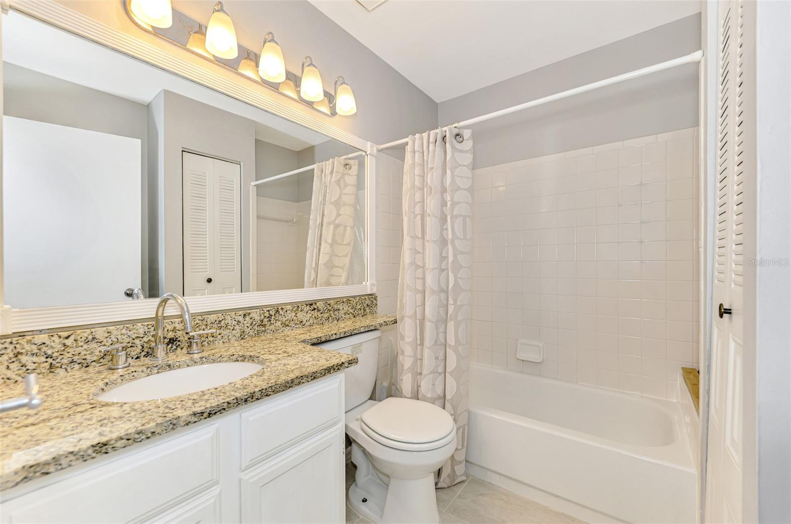 VINTAGE GRAND - Residential