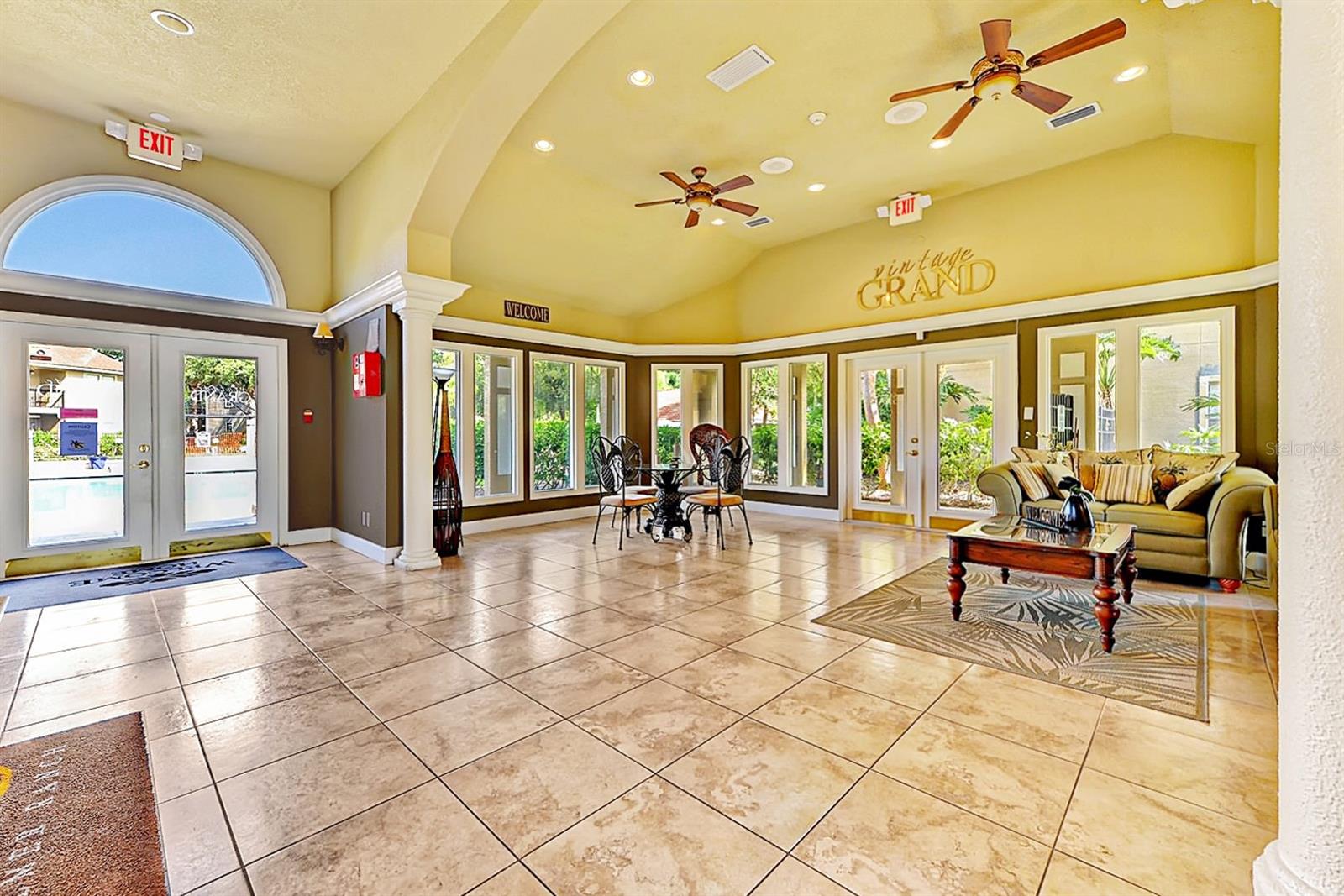 VINTAGE GRAND - Residential