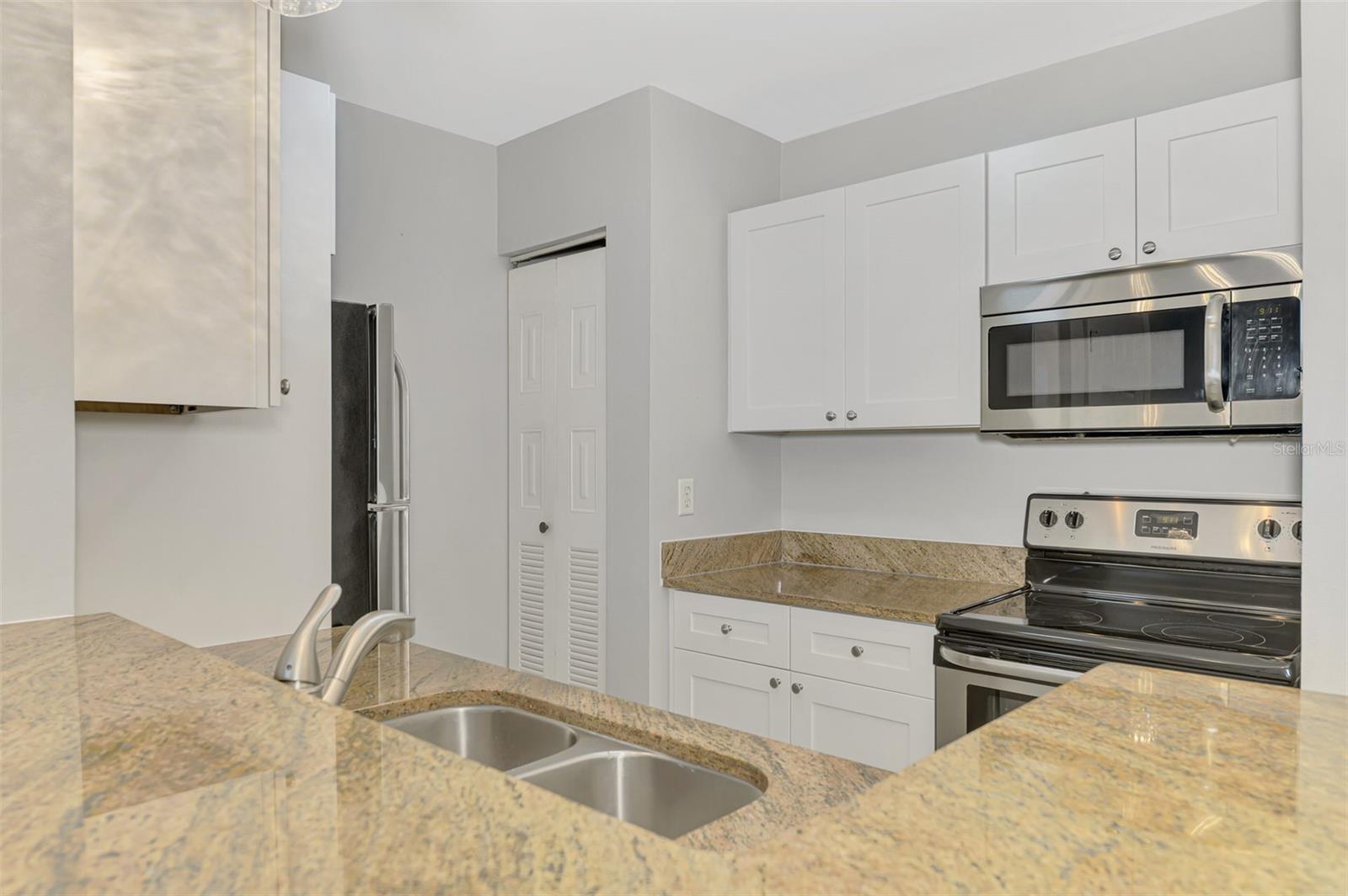 VINTAGE GRAND - Residential