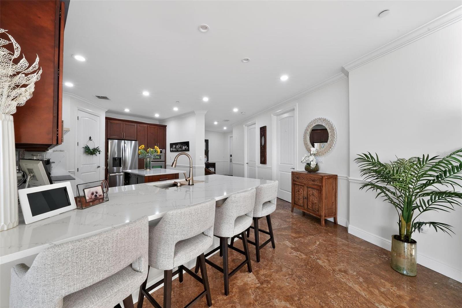 MAJESTIC COVE - Residential