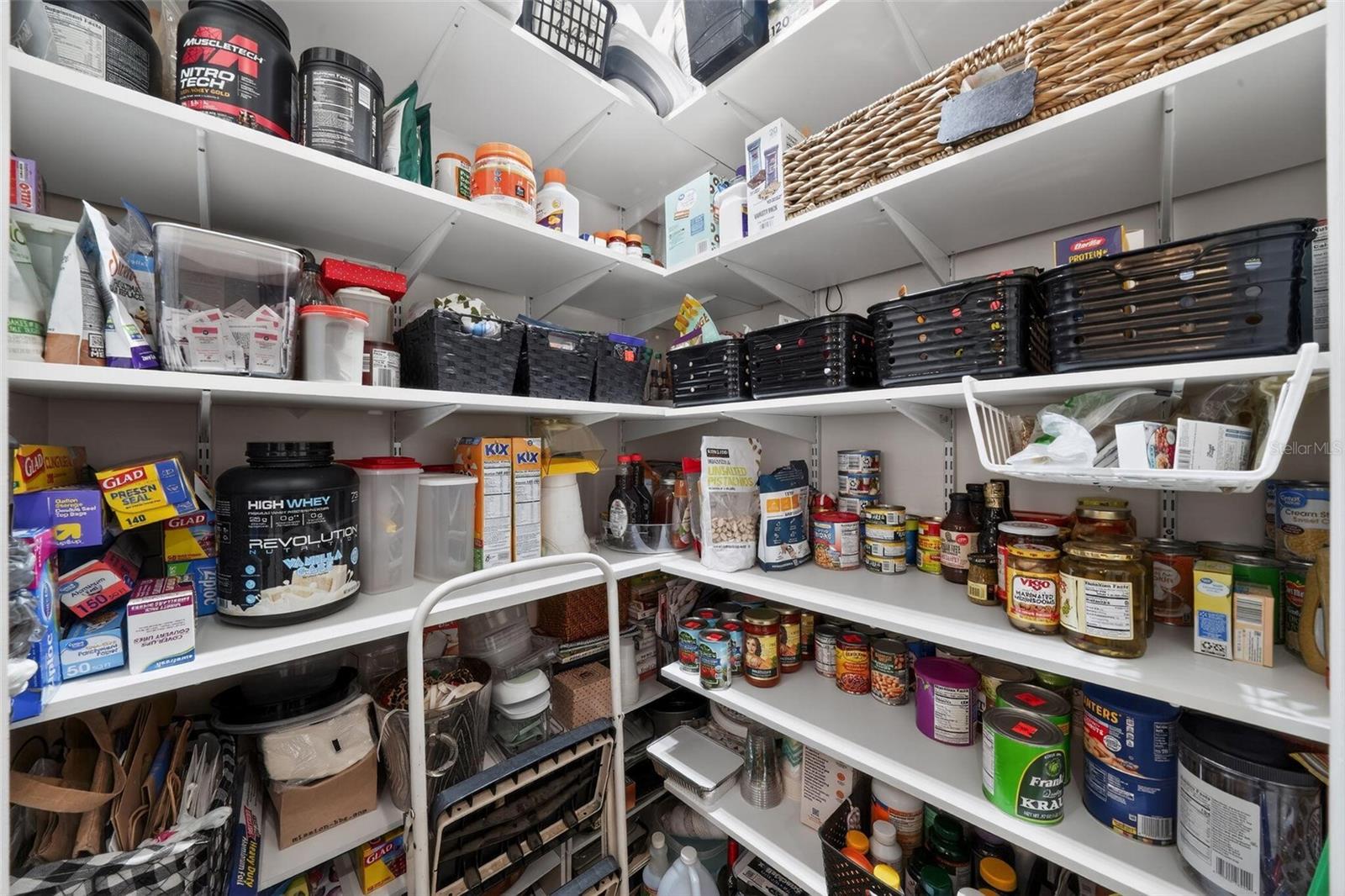 MAJESTIC COVE - Residential