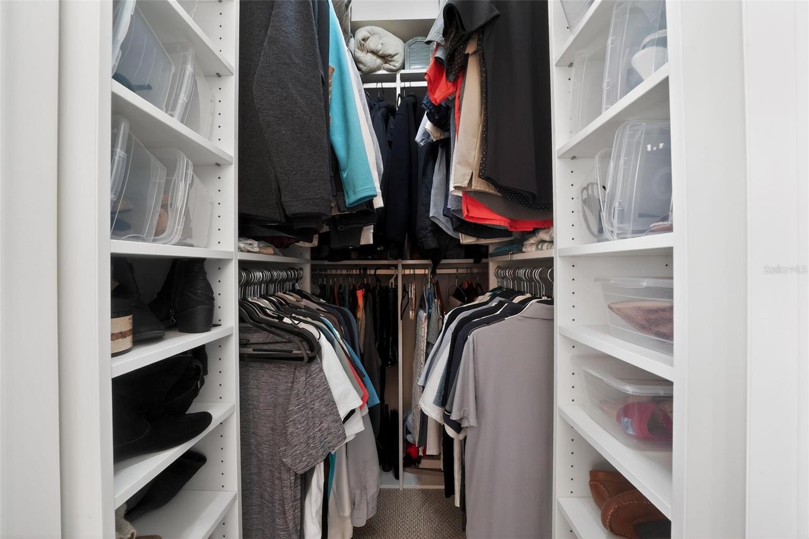 MAJESTIC COVE - Residential