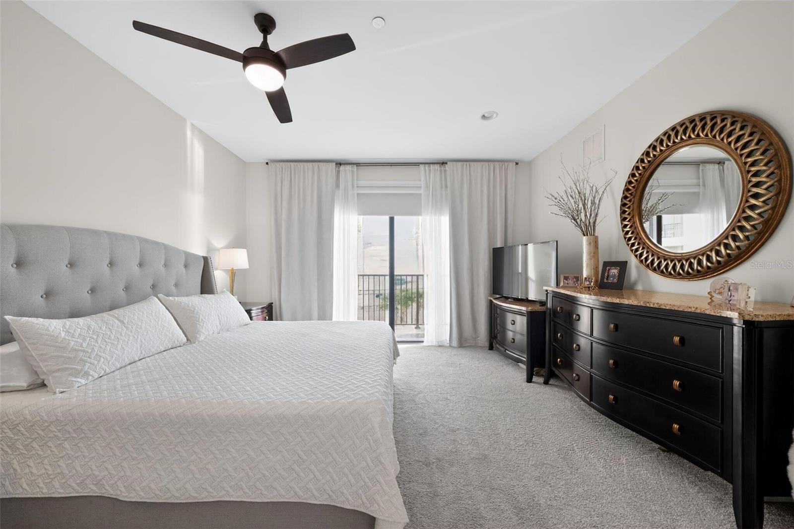 MAJESTIC COVE - Residential