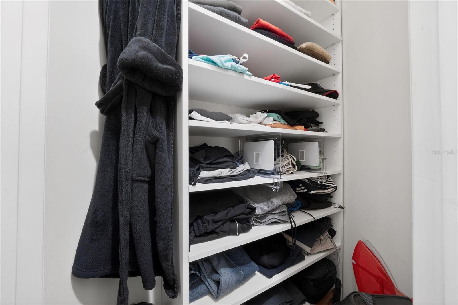 MAJESTIC COVE - Residential