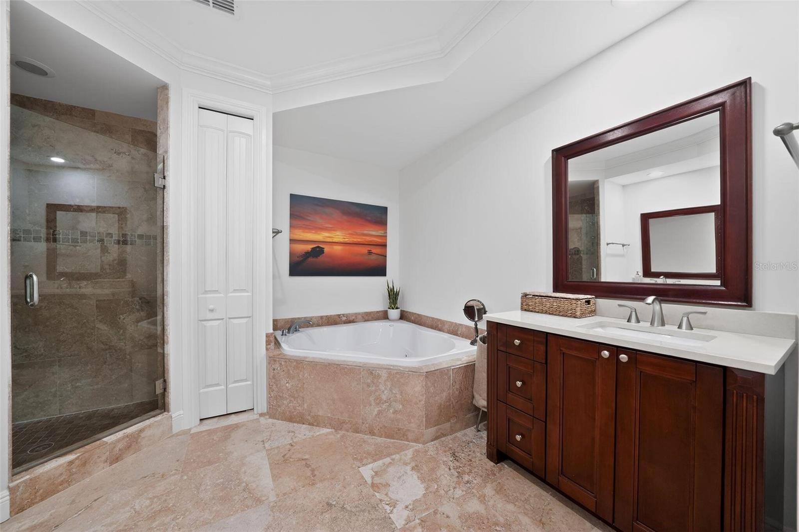 MAJESTIC COVE - Residential