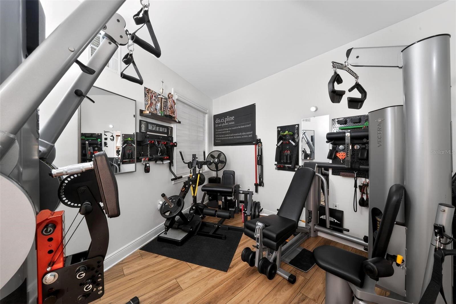 MAJESTIC COVE - Residential