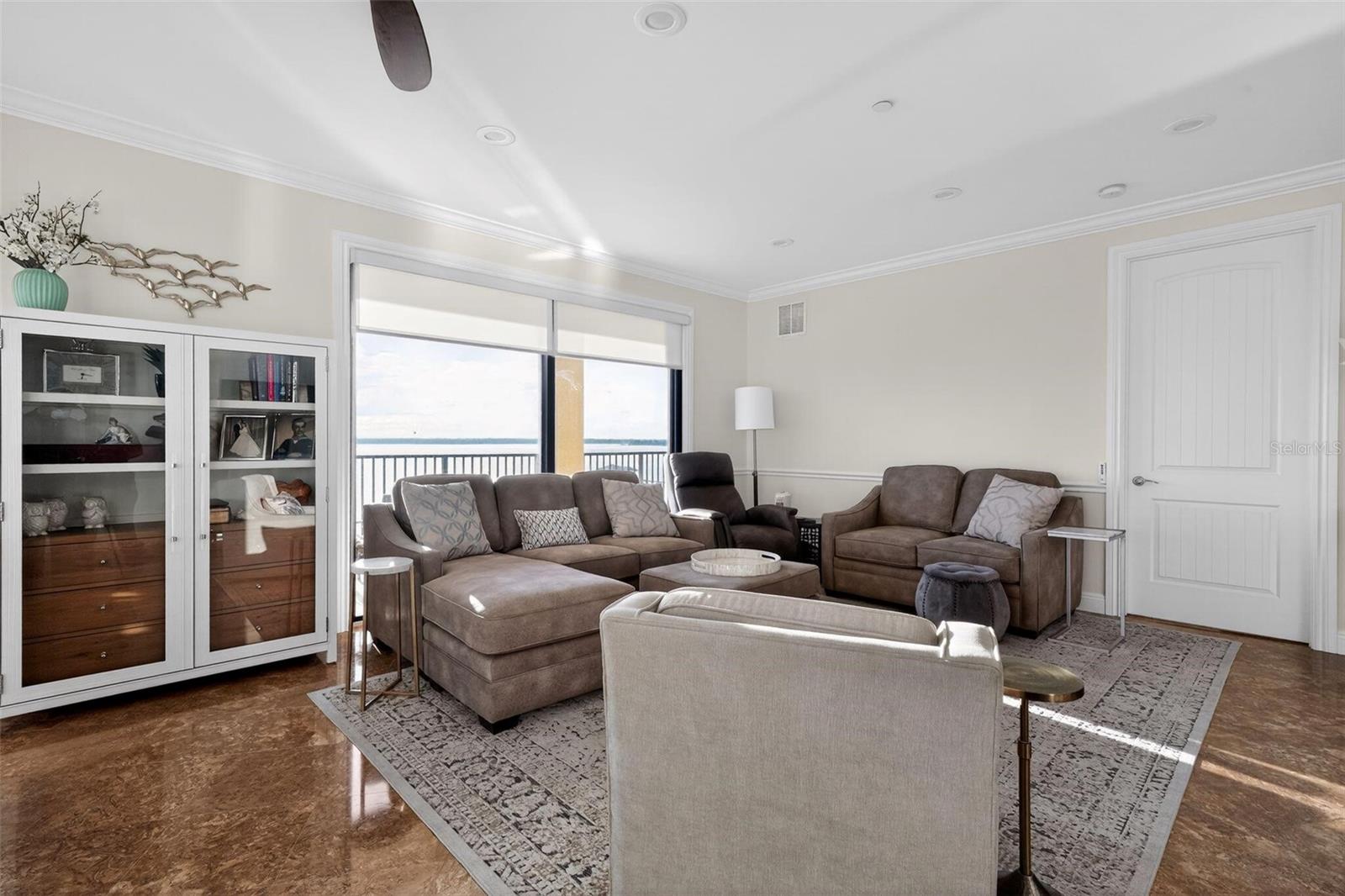 MAJESTIC COVE - Residential