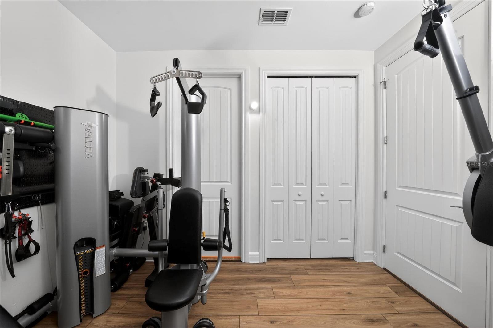 MAJESTIC COVE - Residential