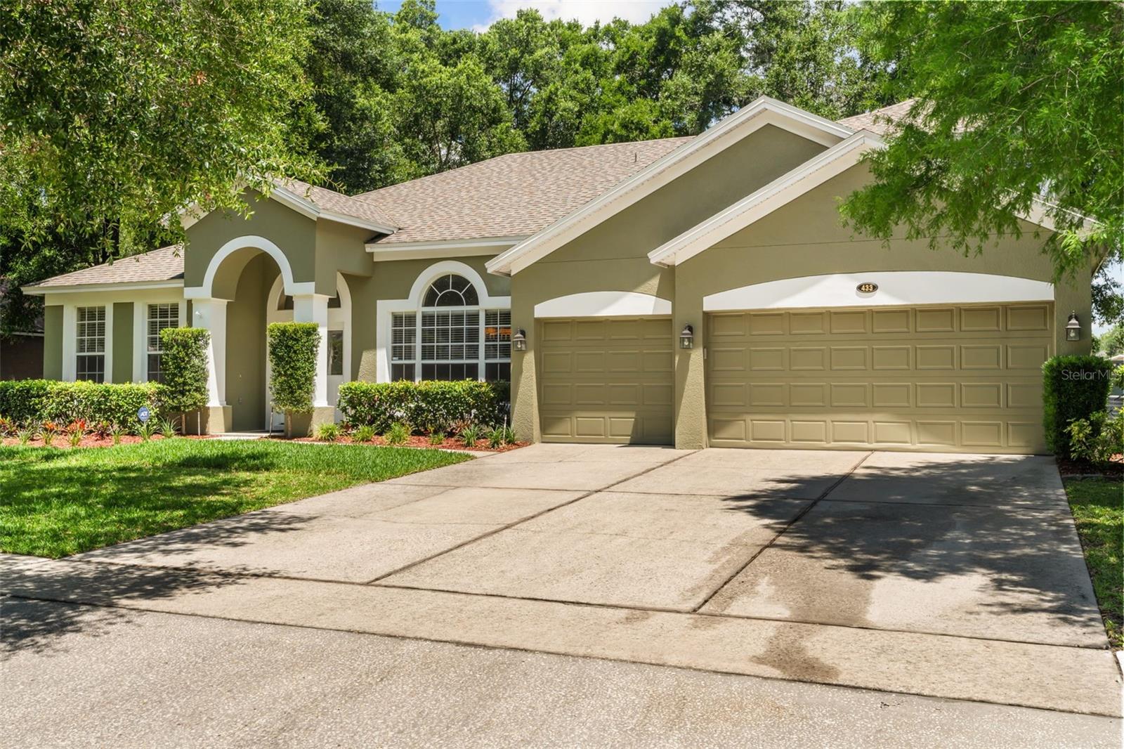 433 CHINAHILL COURT