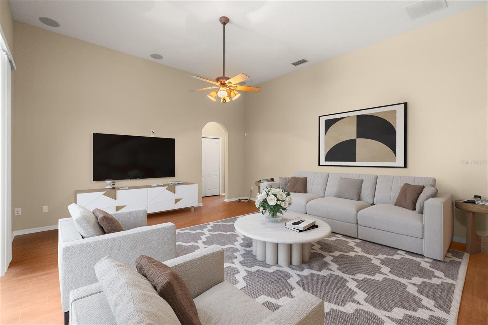 433 CHINAHILL COURT