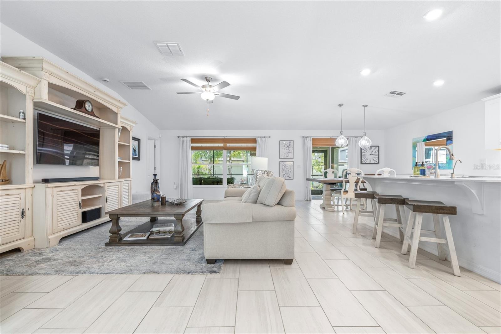 CONNERTON - Residential