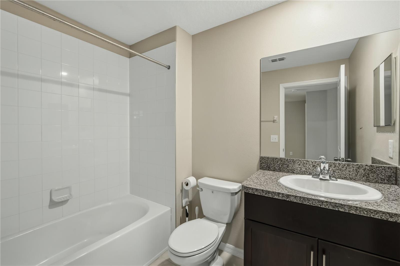 BELMONT TWNHMS PRCL F - Residential Lease