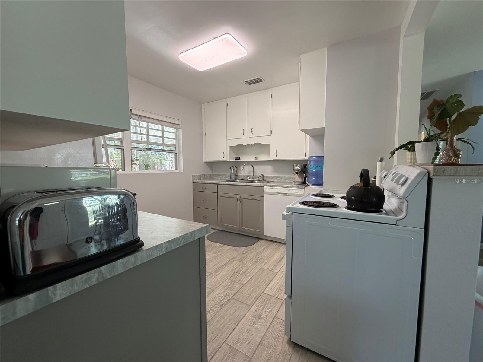 SUNSHINE ESTATES - Residential