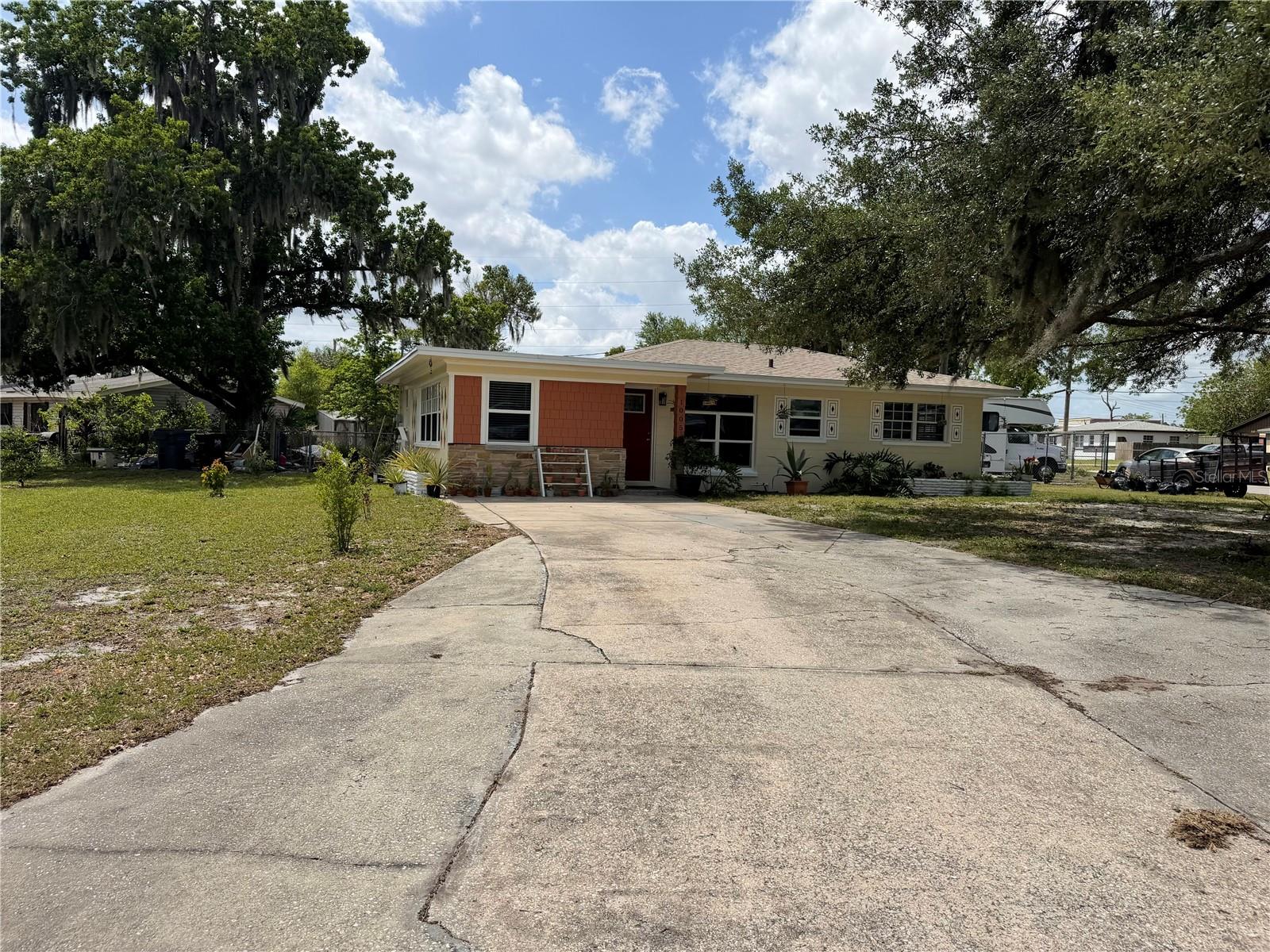 SUNSHINE ESTATES - Residential