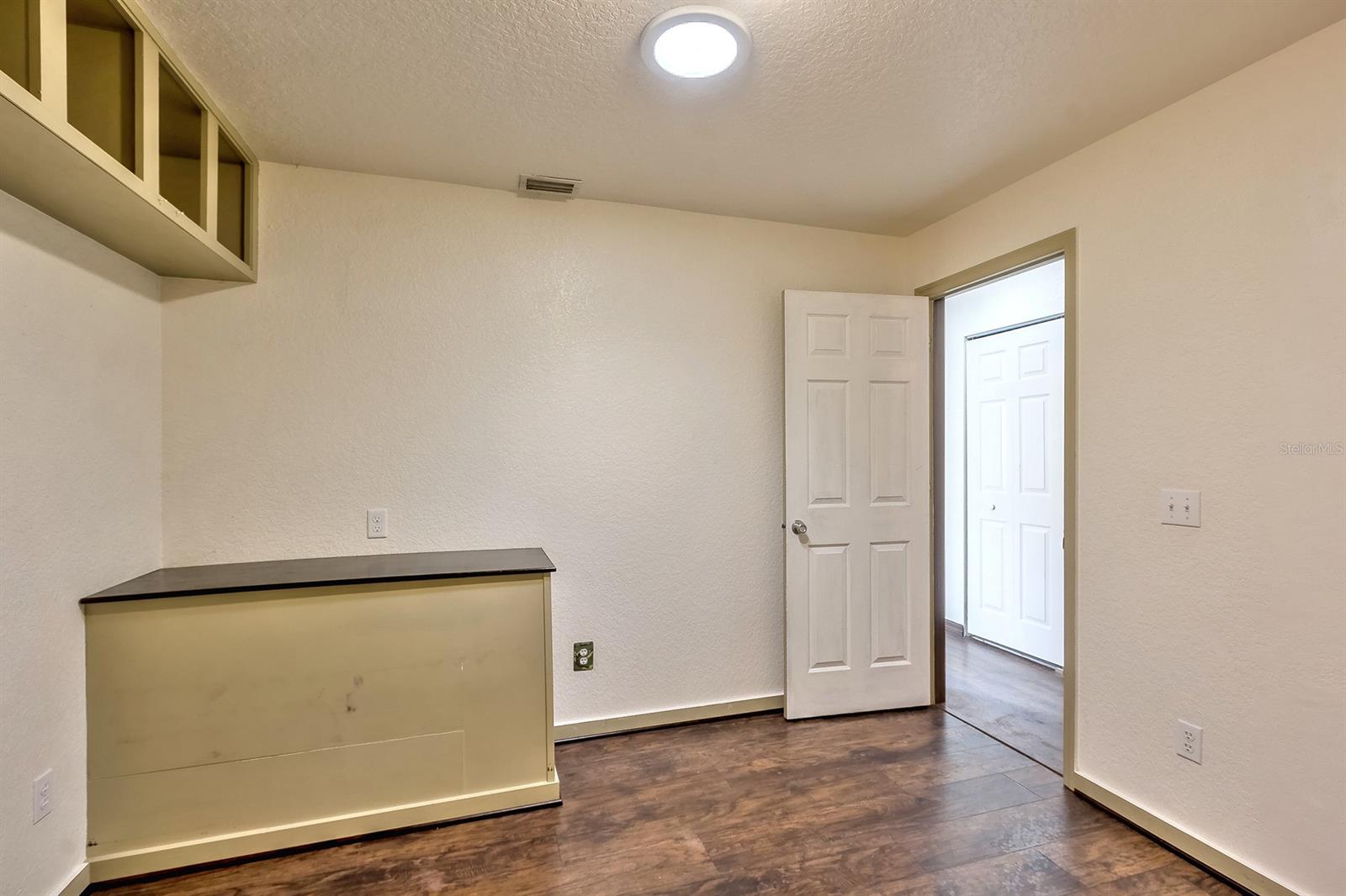 Florida Shores 01 - Residential