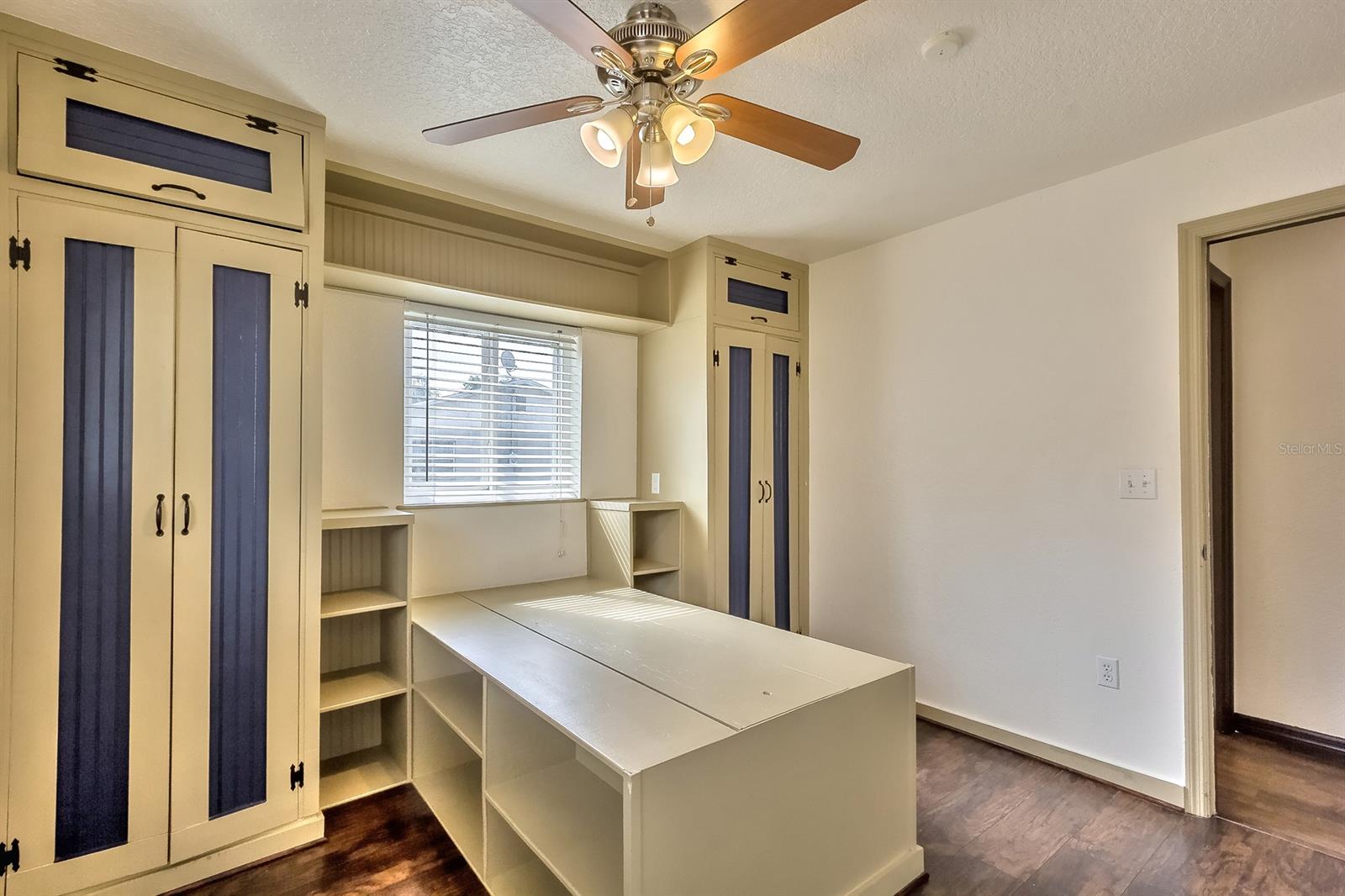 Florida Shores 01 - Residential