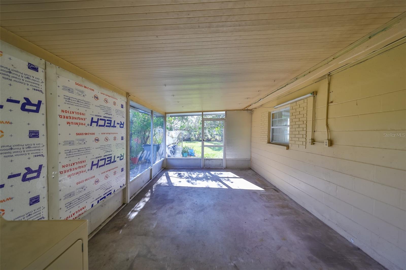 BOULEVARD PARK 2 - Residential Lease