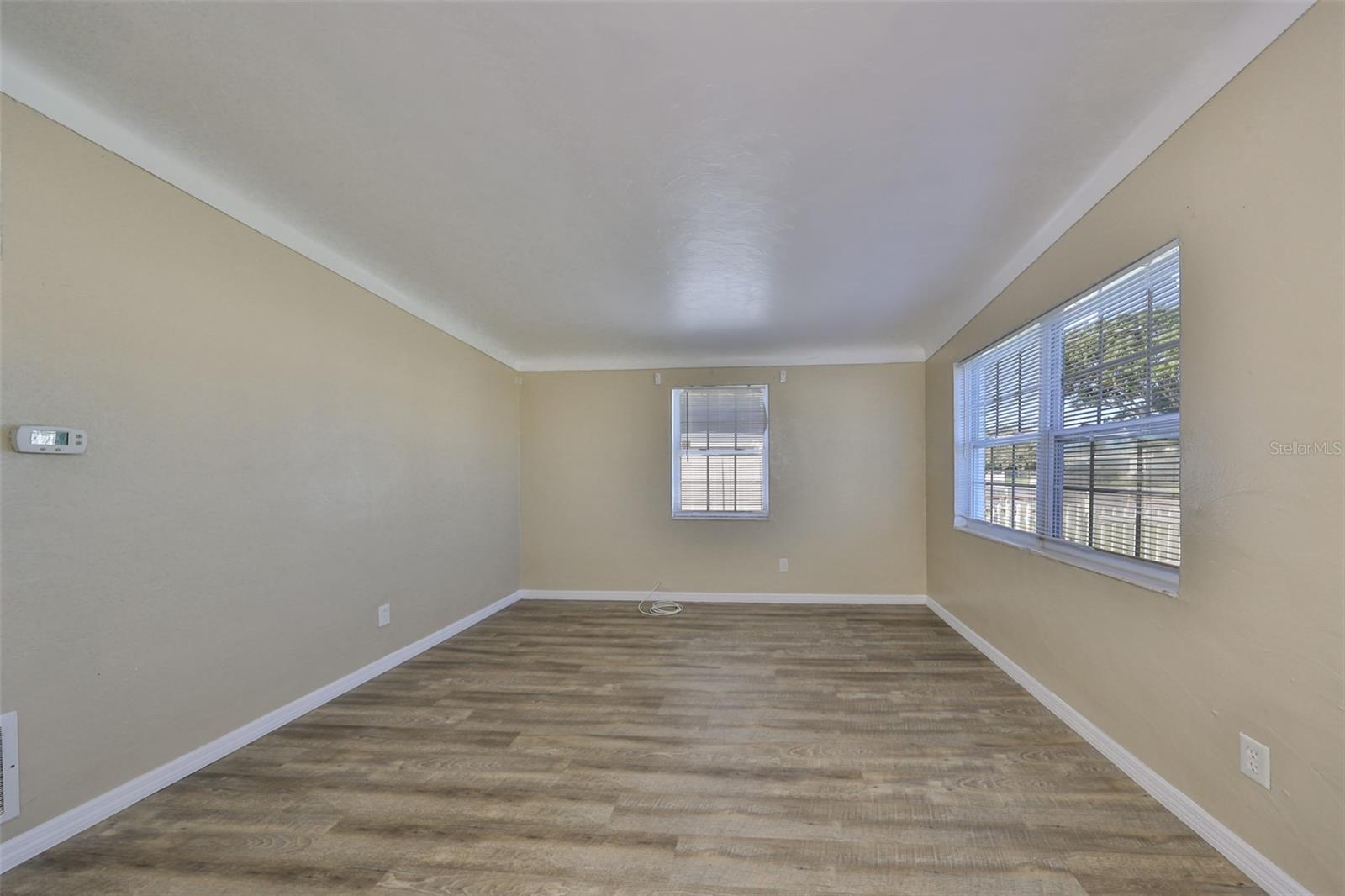 BOULEVARD PARK 2 - Residential Lease