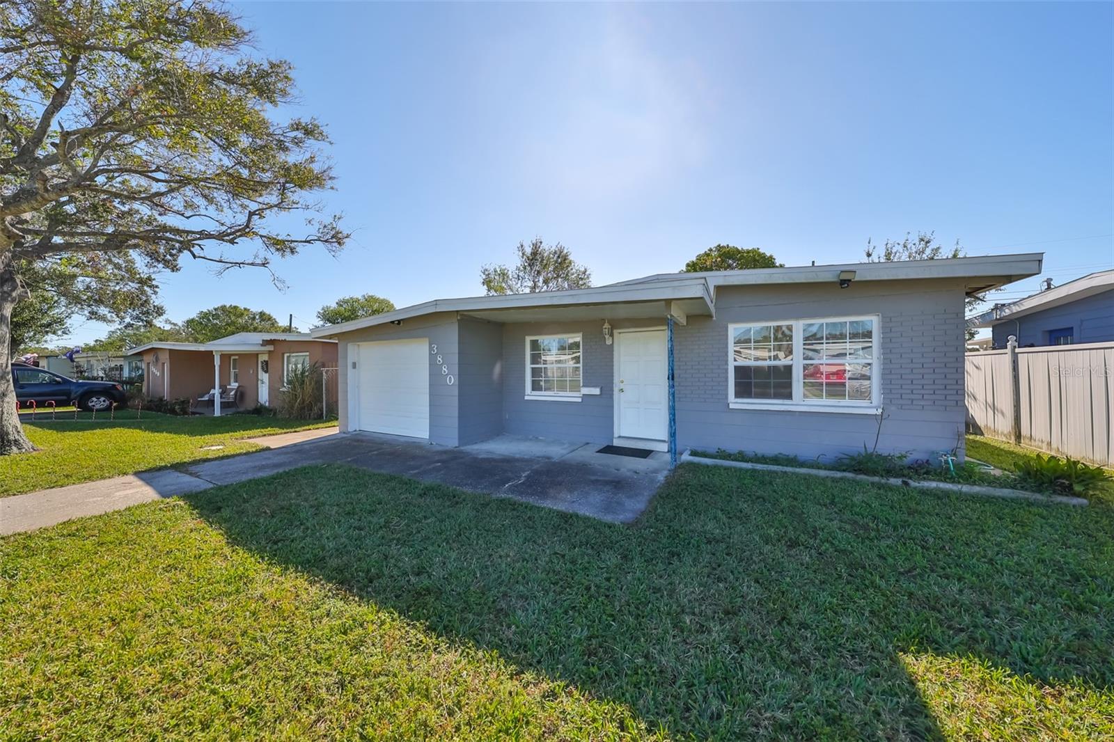 BOULEVARD PARK 2 - Residential Lease
