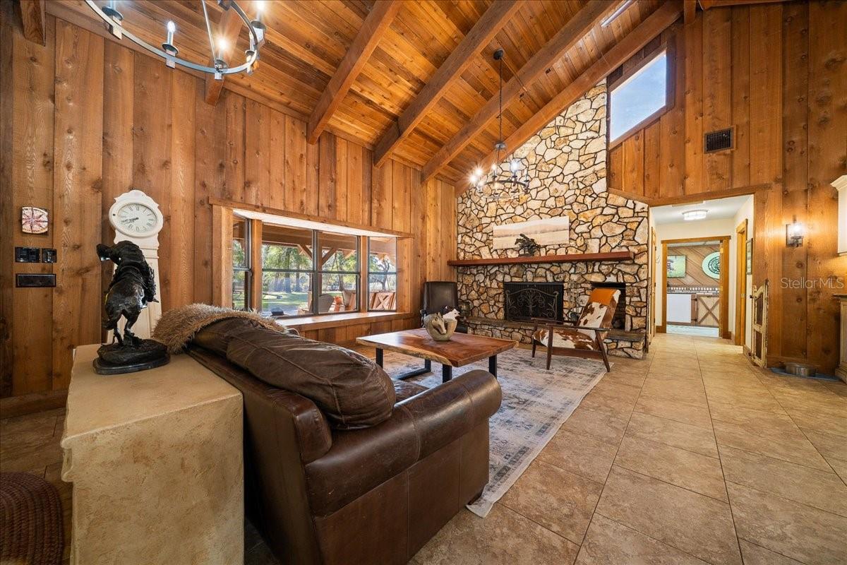 MEADOWBROOK RANCHES - Residential