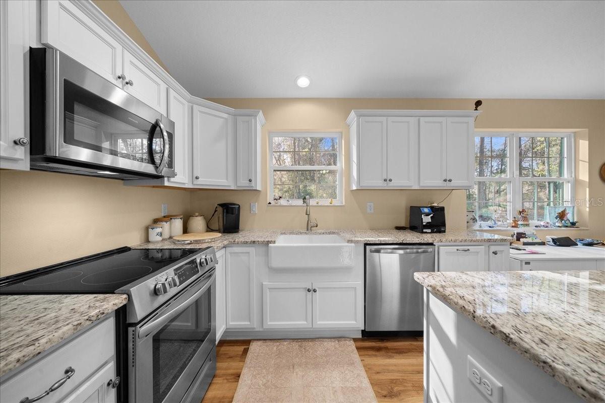 MEADOWBROOK RANCHES - Residential