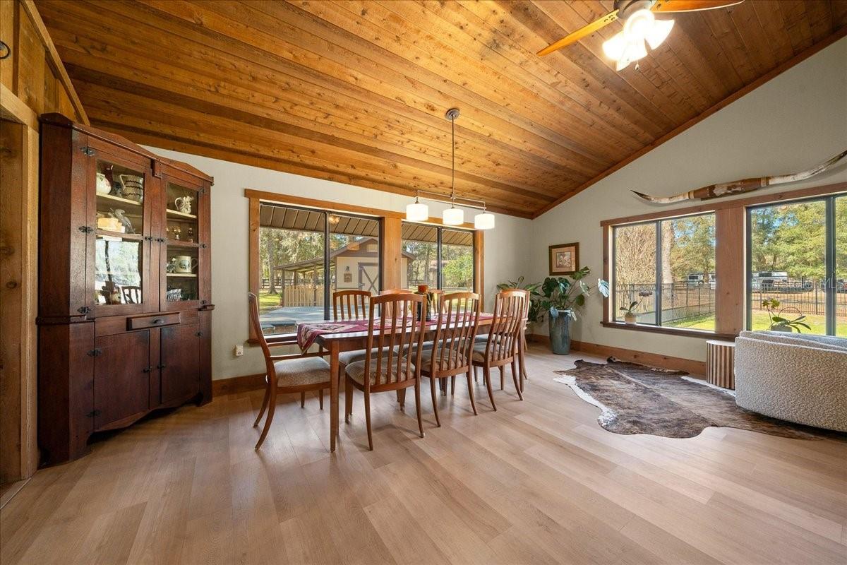 MEADOWBROOK RANCHES - Residential