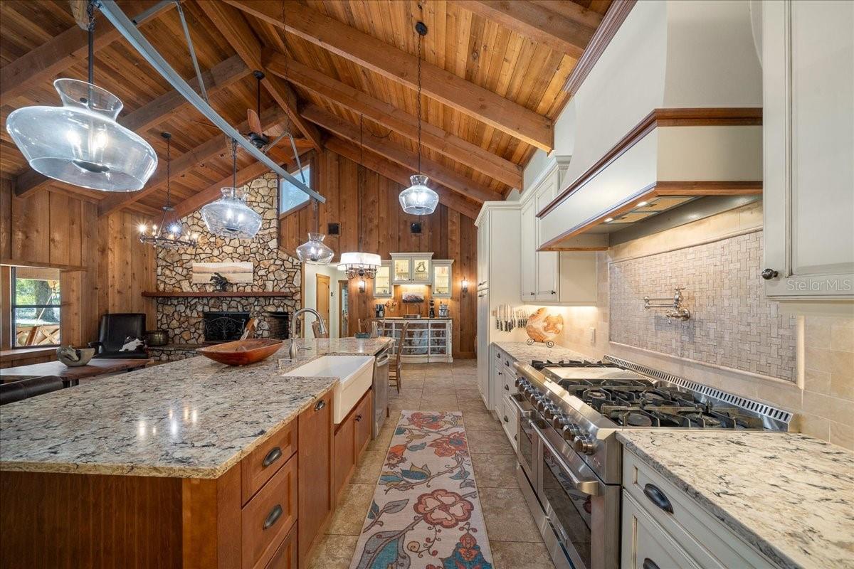 MEADOWBROOK RANCHES - Residential