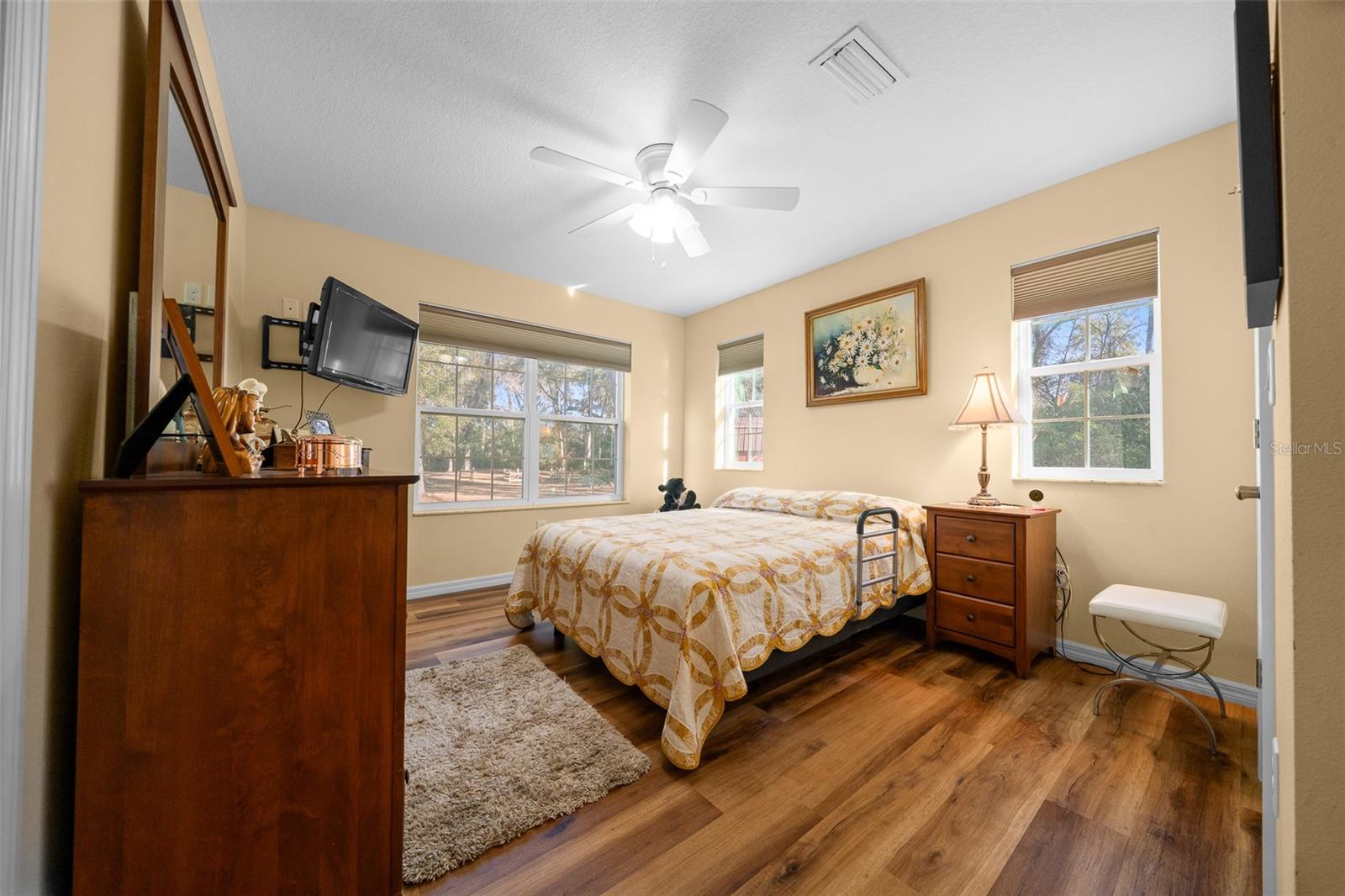 MEADOWBROOK RANCHES - Residential