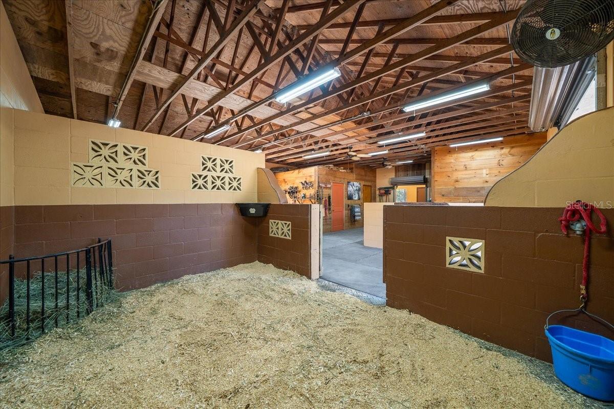 MEADOWBROOK RANCHES - Residential