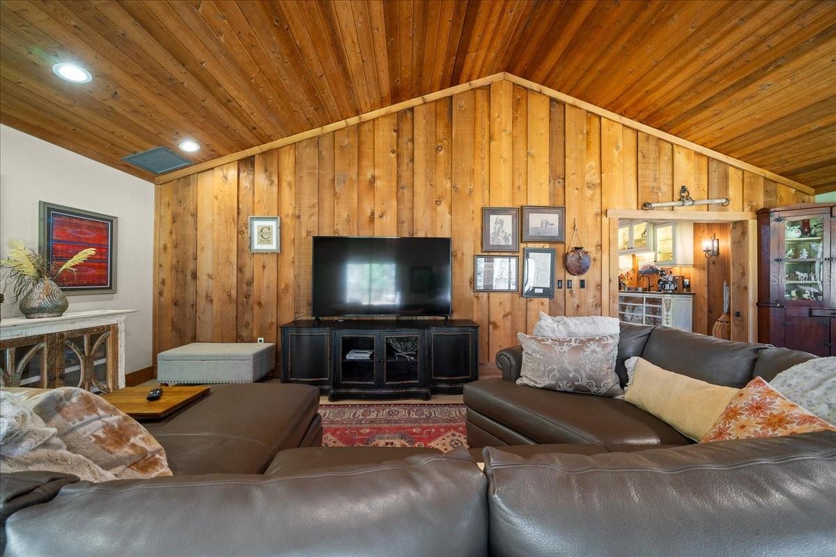 MEADOWBROOK RANCHES - Residential