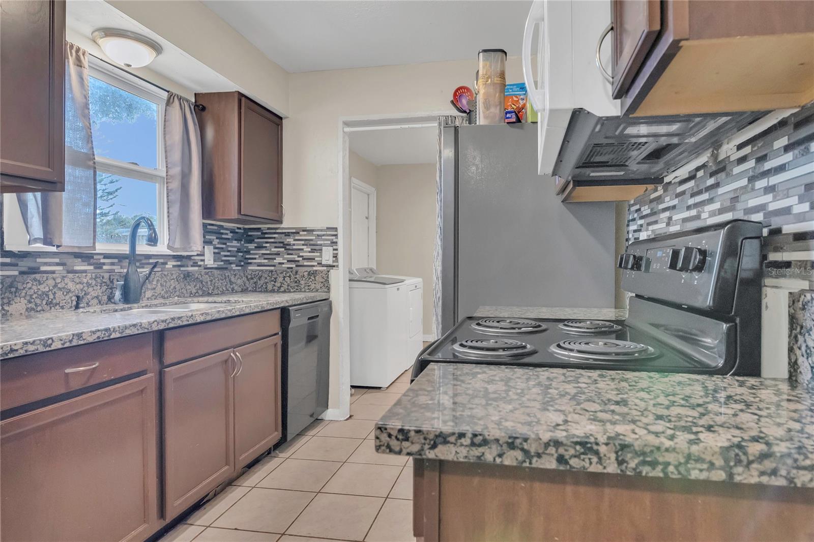 LAKE GARFIELD ESTATES - Residential