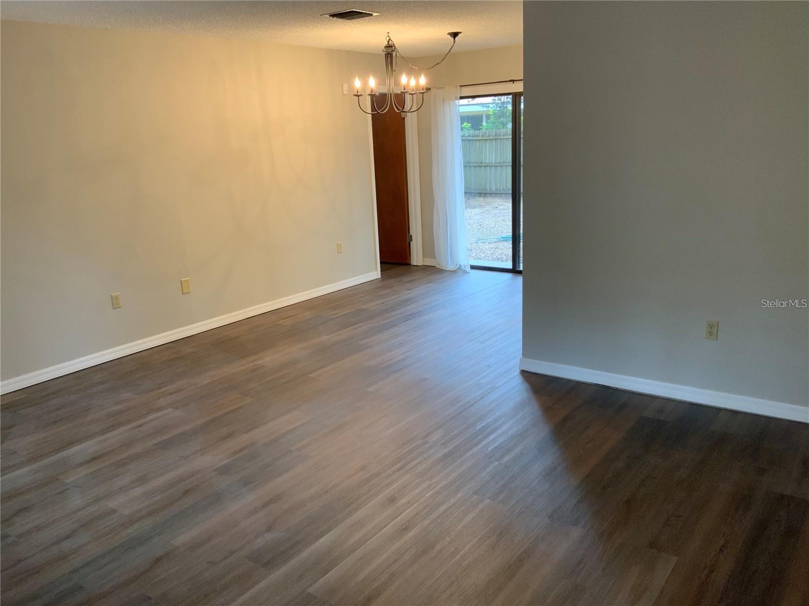 CHARTER OAKS - Residential Lease