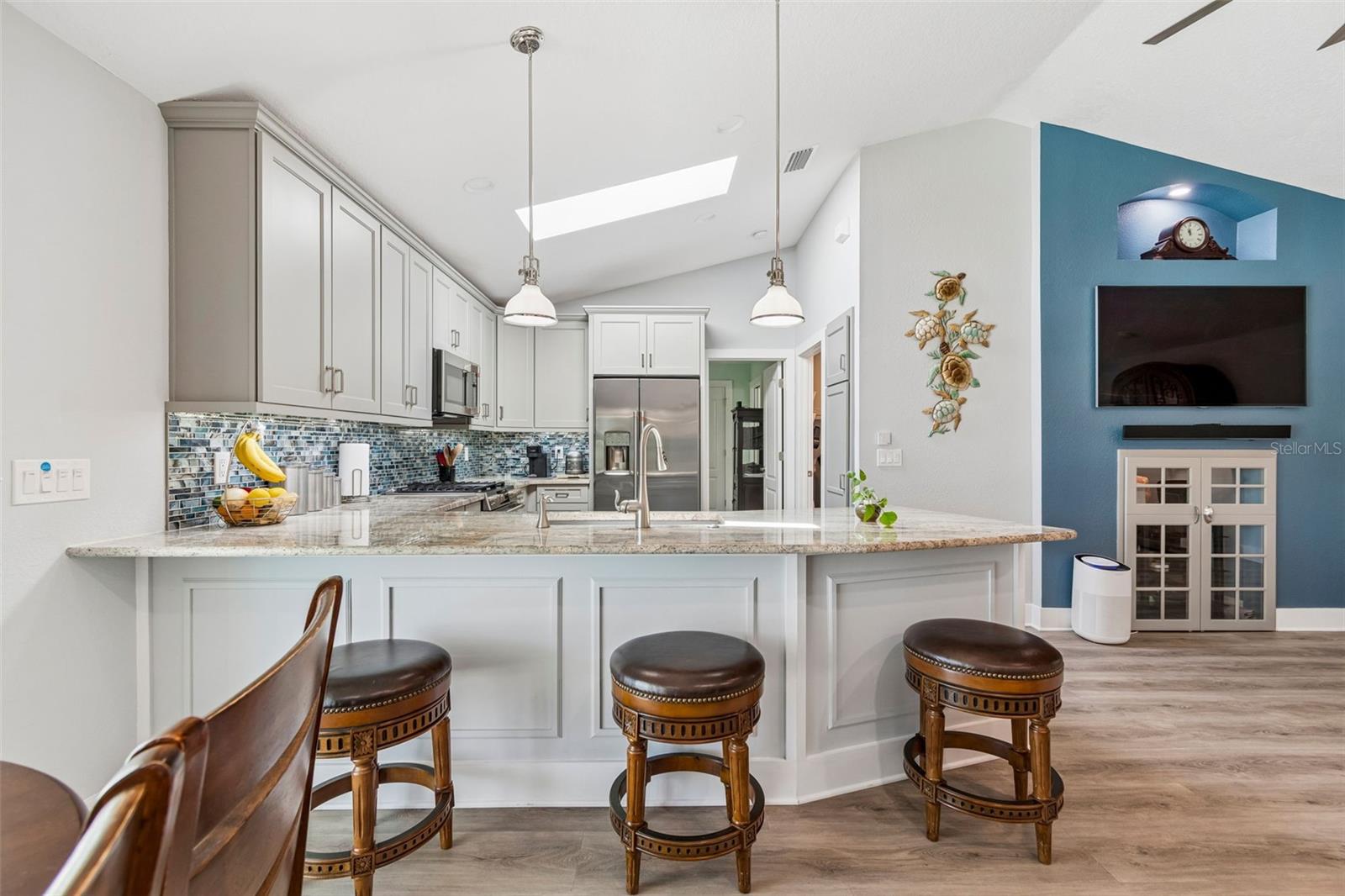 APOLLO BEACH UNIT ONE PT ONE - Residential
