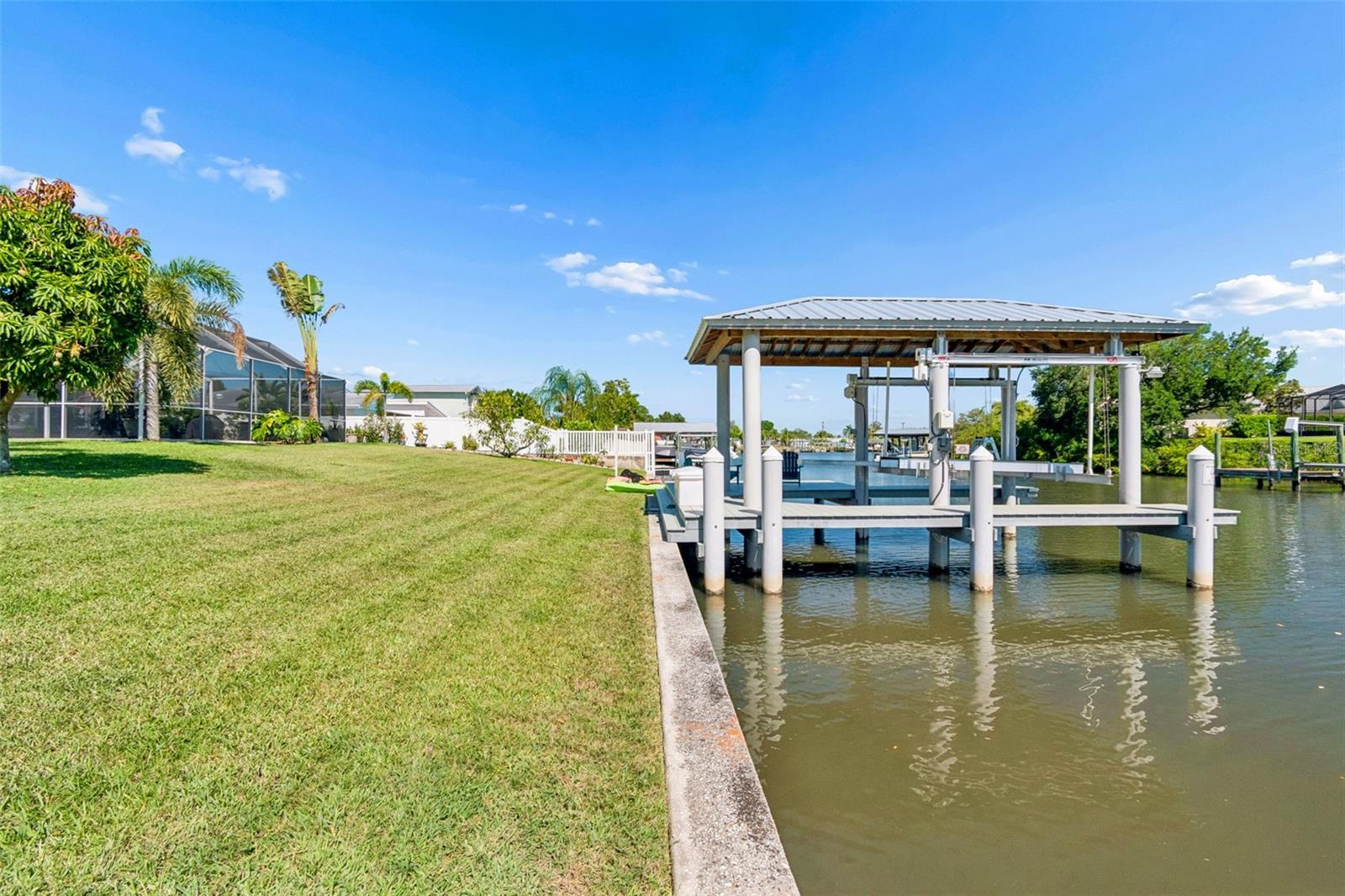 APOLLO BEACH UNIT ONE PT ONE - Residential