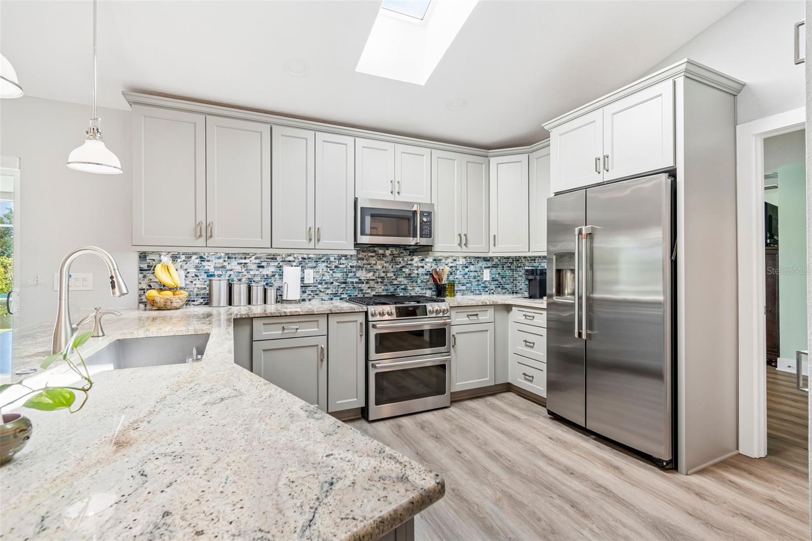APOLLO BEACH UNIT ONE PT ONE - Residential