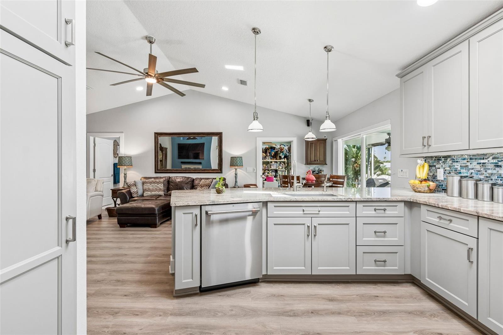 APOLLO BEACH UNIT ONE PT ONE - Residential