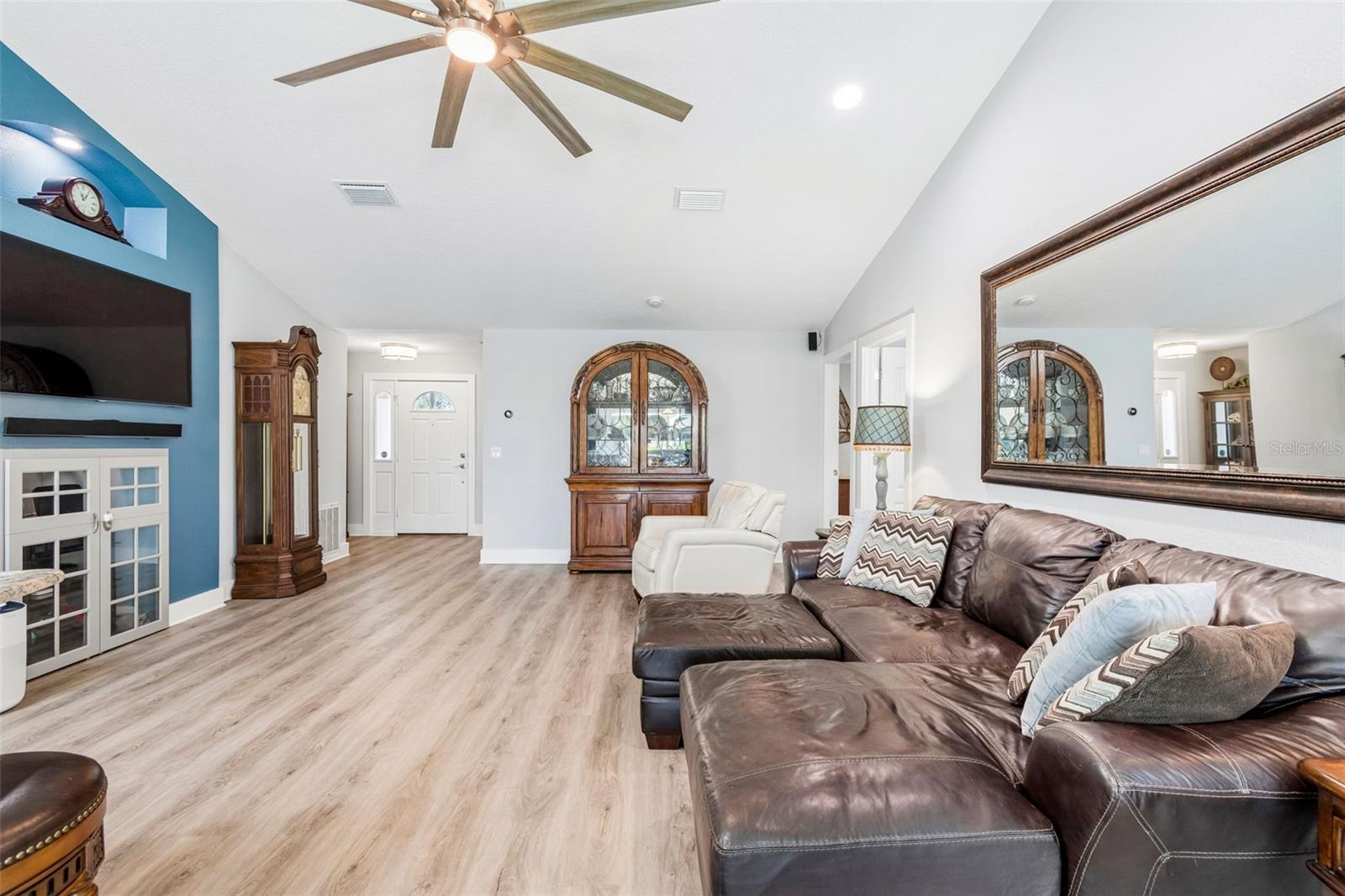 APOLLO BEACH UNIT ONE PT ONE - Residential