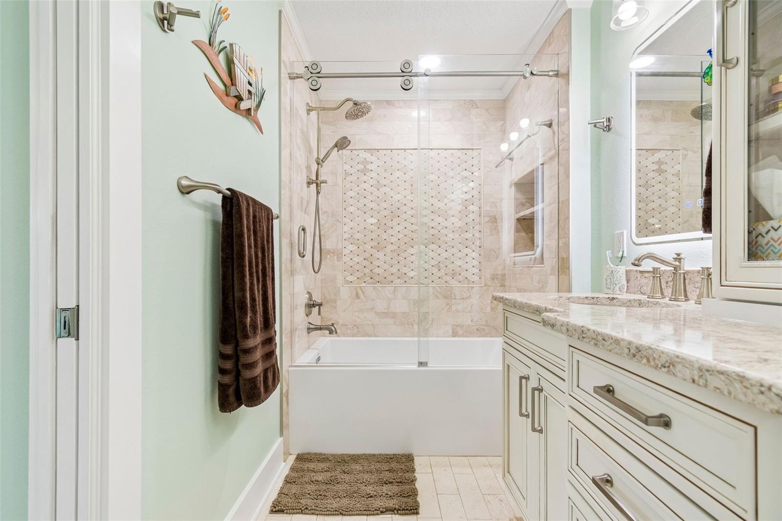 APOLLO BEACH UNIT ONE PT ONE - Residential