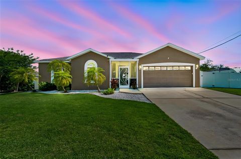 Photo of 403 Flamingo Drive, Apollo Beach, FL 33572 (MLS # TB8505656)
