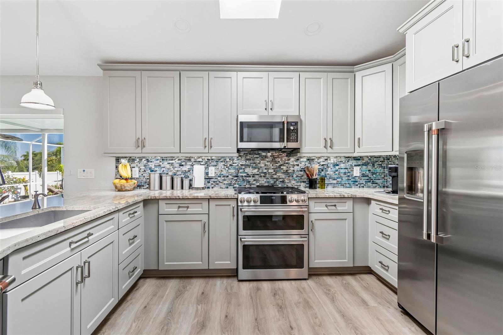 APOLLO BEACH UNIT ONE PT ONE - Residential